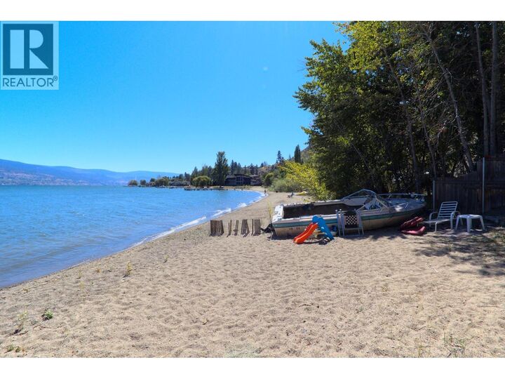 17001 Lakeshore Drive North — photo 1