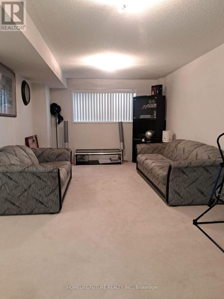 Property Photo: 71 Carrera Boulevard ON M1P 5C4