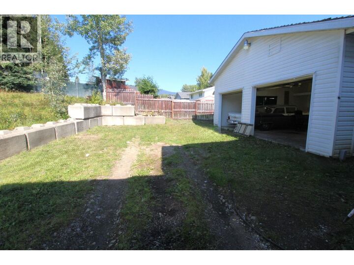 Property Photo: 3 Mugaha Place BC V0J 2C0