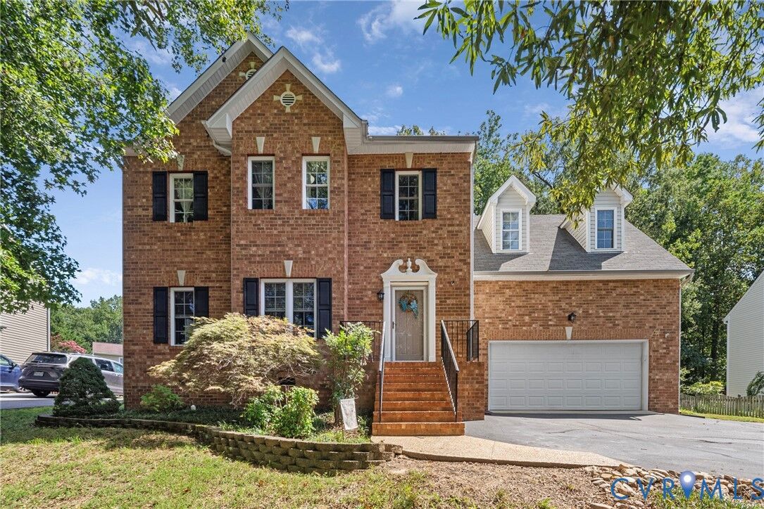 Property Photo: 10204 Slidingrock Drive VA 23116