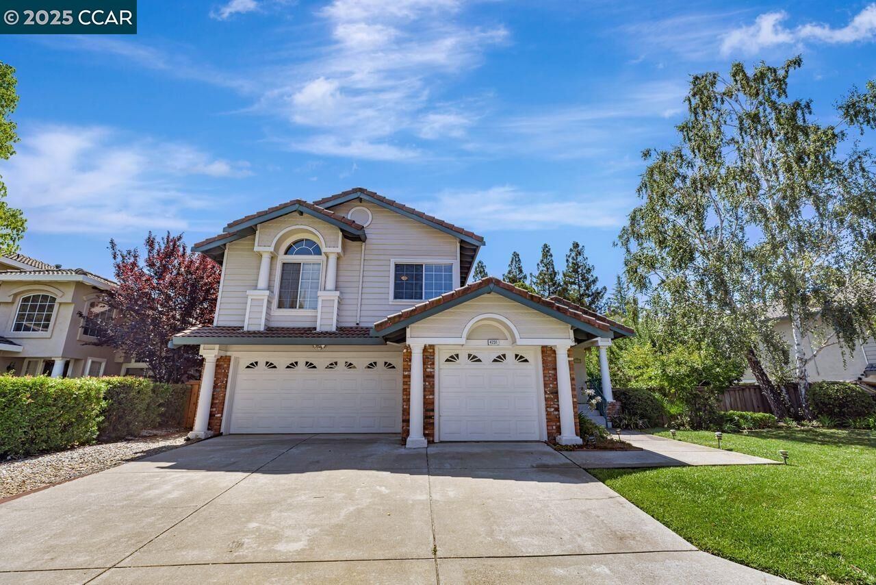Property Photo: 4231 Knollview Dr CA 94506
