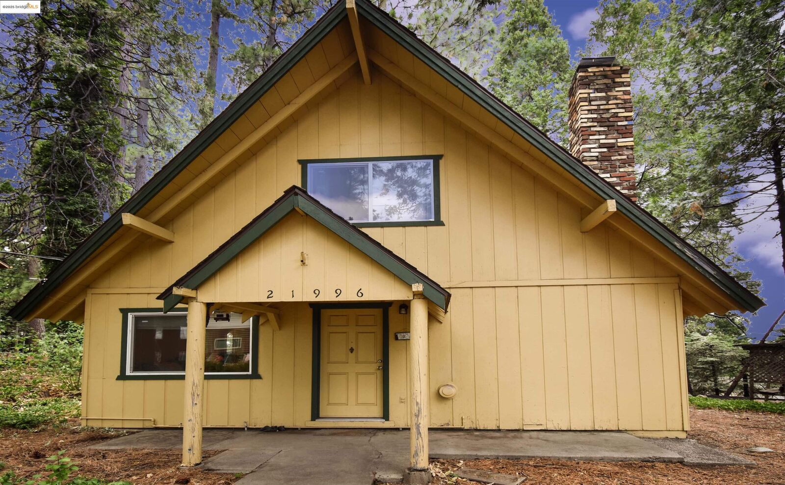 Property Photo: 21996 Sunrise Dr CA 95346
