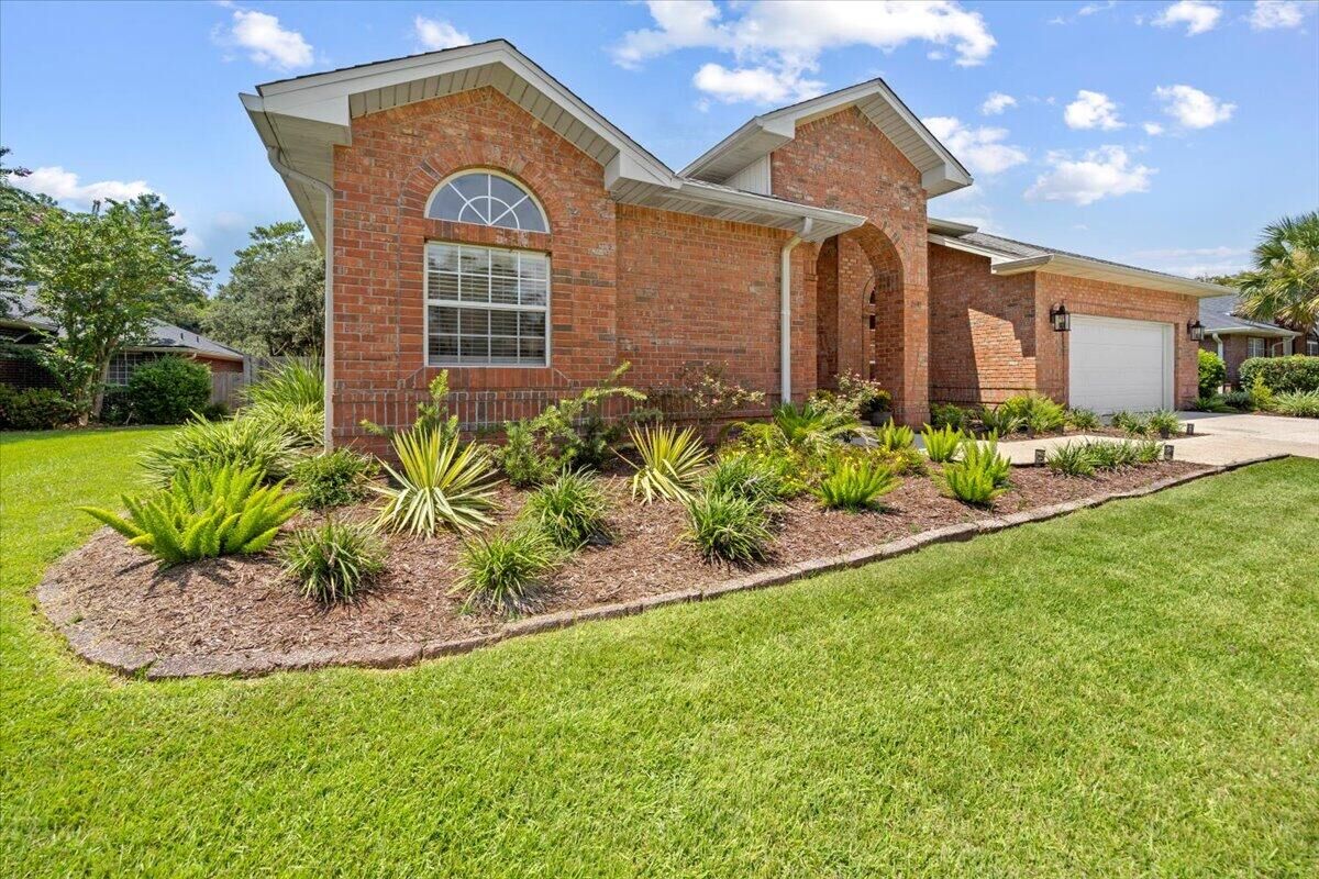 Property Photo: 2691 Stormy Circle FL 32566