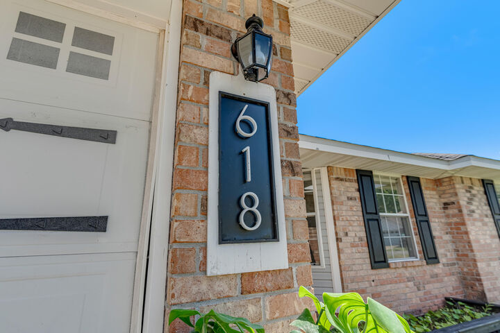 Property Photo: 618 Risen Star Drive FL 32539