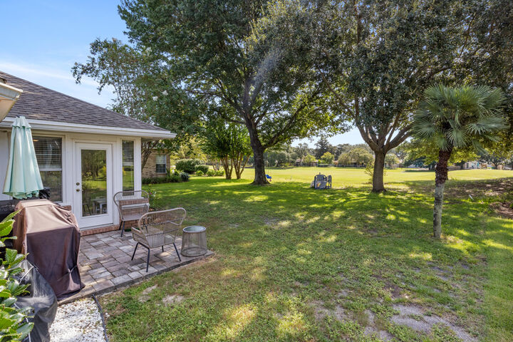 Property Photo:  915 Shalimar Point Drive  FL 32579 