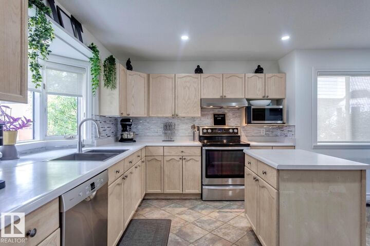 Property Photo: 9825 183 Street NW AB T5T 4J1