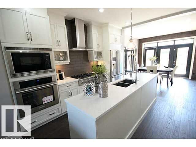 Property Photo: 11333 76 Avenue NW AB T6G 0K3
