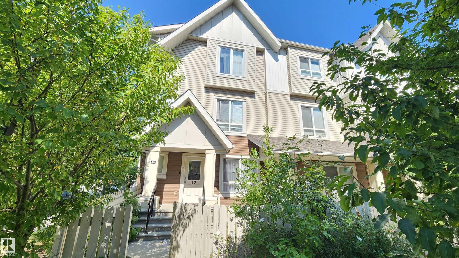 Property Photo: 13003 132 Avenue NW 40 AB T5L 3R2