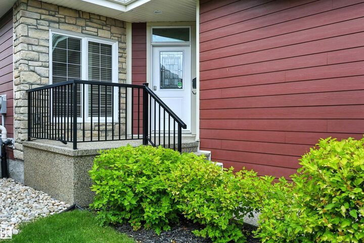 Property Photo: 3090 Cameron Heights Way NW 14 AB T6M 0S7