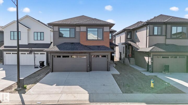 Property Photo: 17116 2 Street NW AB T5Y 4G5