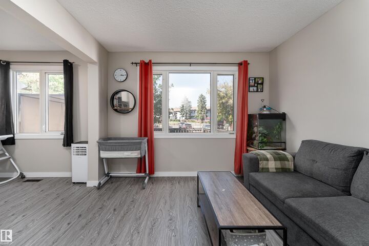 Property Photo: 14230 80 Street NW 12 AB T5C 1L6