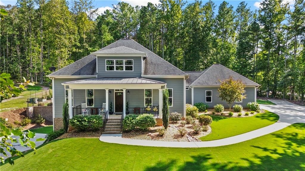 Property Photo: 165 Garnett Point Drive GA 30117