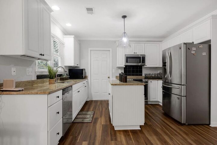 Property Photo: 3247 Blackstone Run GA 30043