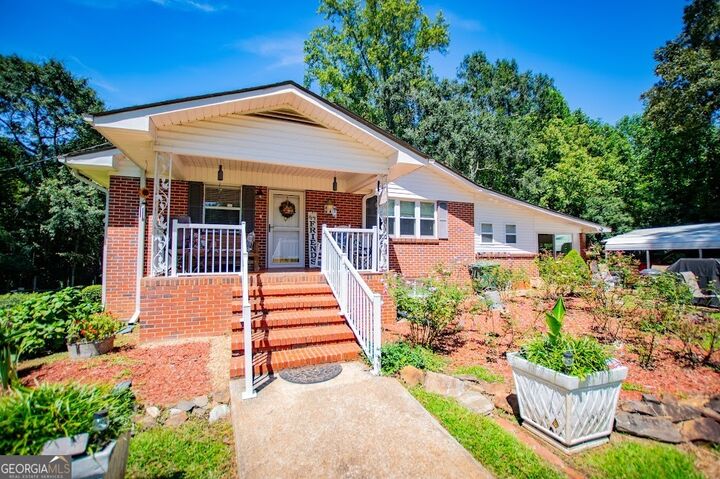 Property Photo: 7607 U.s. 431 AL 36264