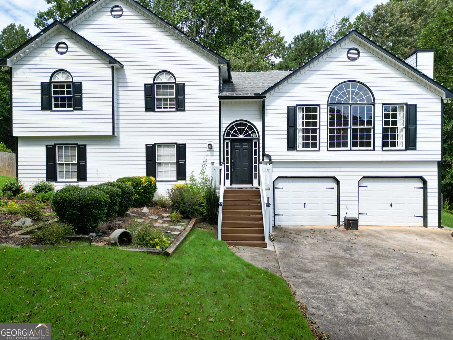 Property Photo:  151 Springwater Trace  GA 30188 