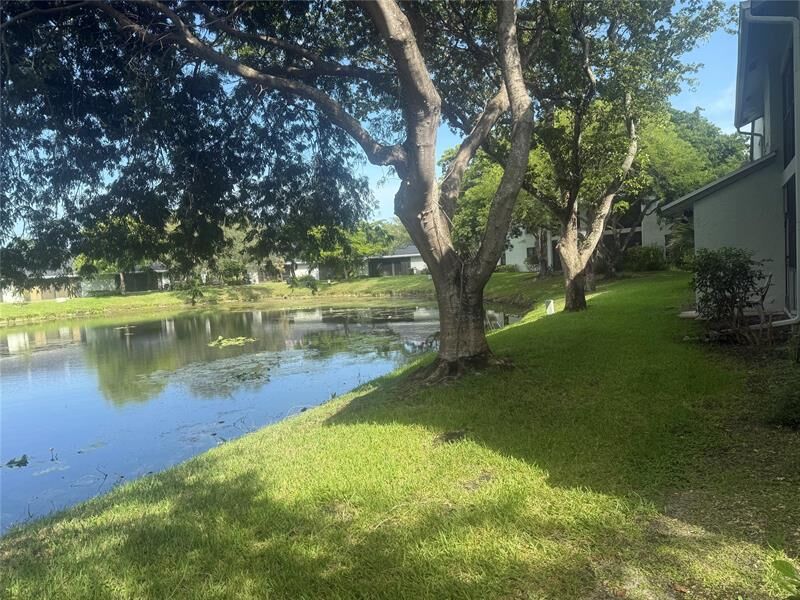 Property Photo:  3993 Carambola Cir N 2998  FL 33066 