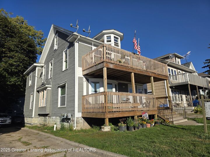 Property Photo: 1722 S Washington Avenue MI 48910