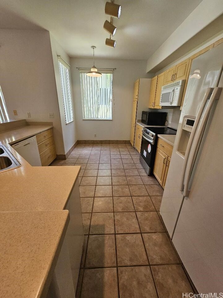 Property Photo:  95-944 Wikao Street D104  HI 96850 