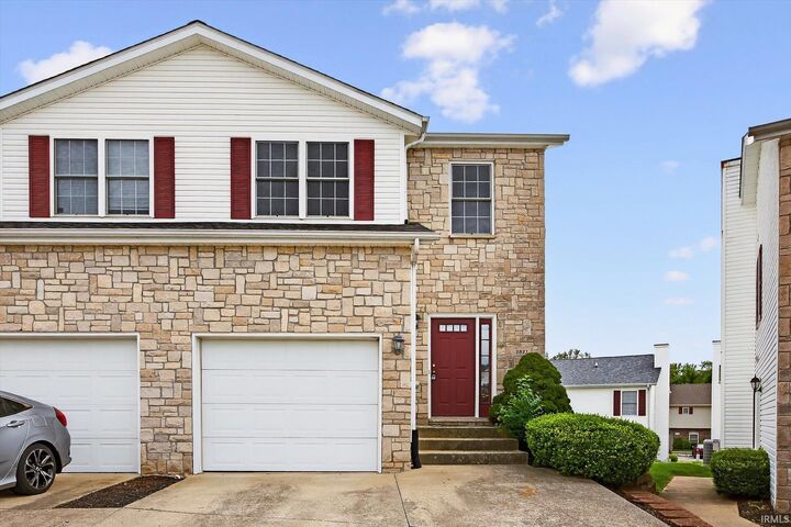 2627 E Oaklawn Court  Bloomington IN 47401 photo