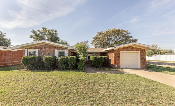 5017 46th Street  Lubbock TX 79414 photo