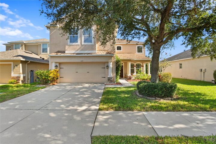 Property Photo:  7127 Forest Mere Drive  FL 33578 