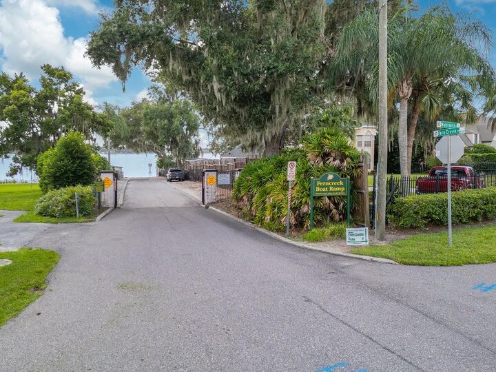 Property Photo:  4609 S Fern Creek Avenue  FL 32806 