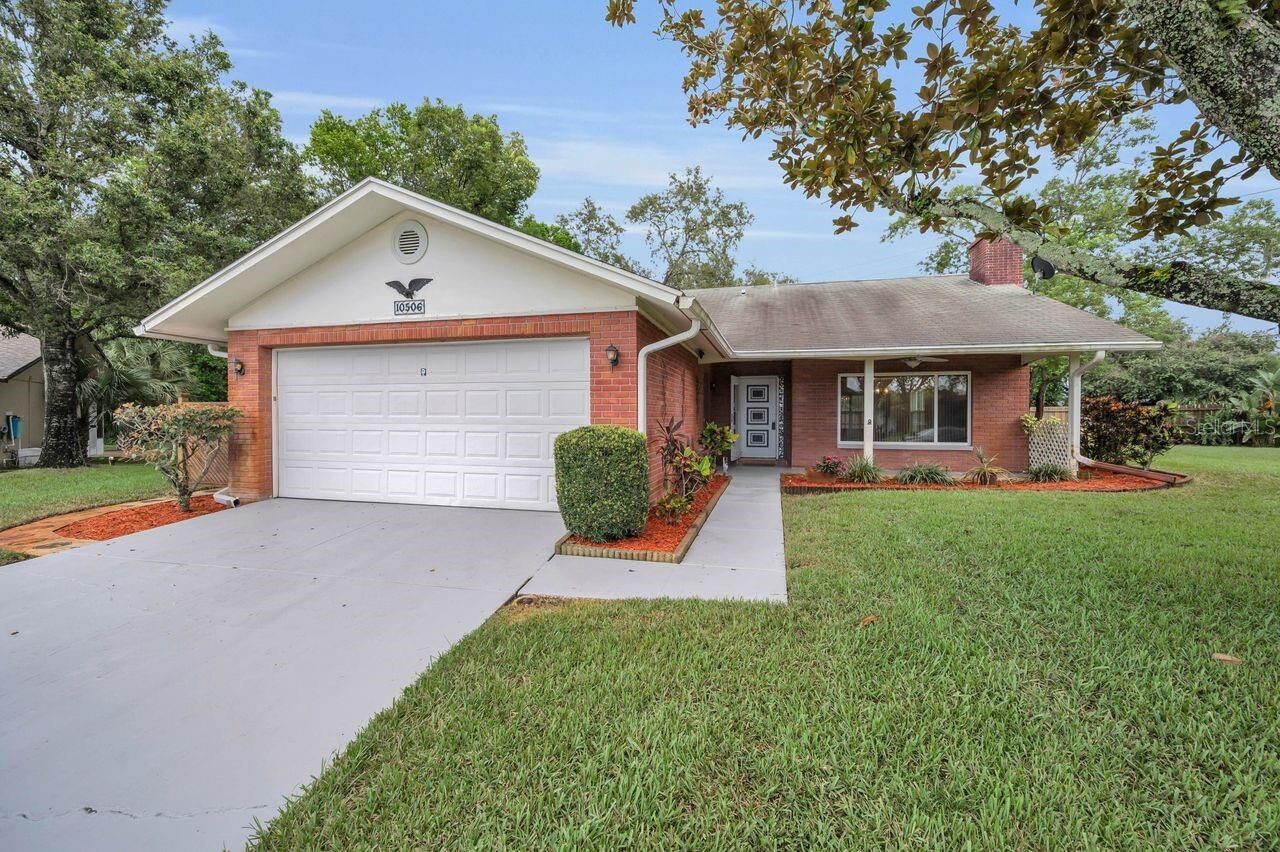 Property Photo:  10506 Mira Vista Drive  FL 34668 