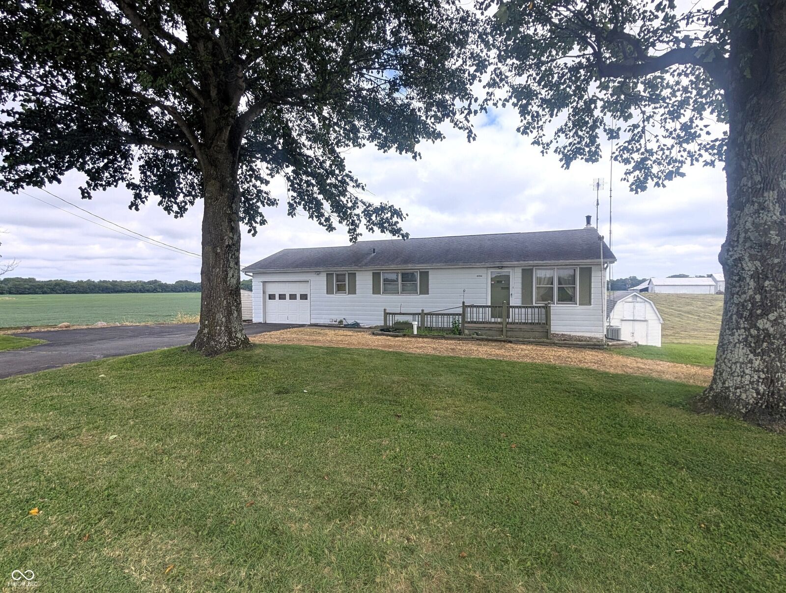 Property Photo: 6204 E 50 N IN 47203
