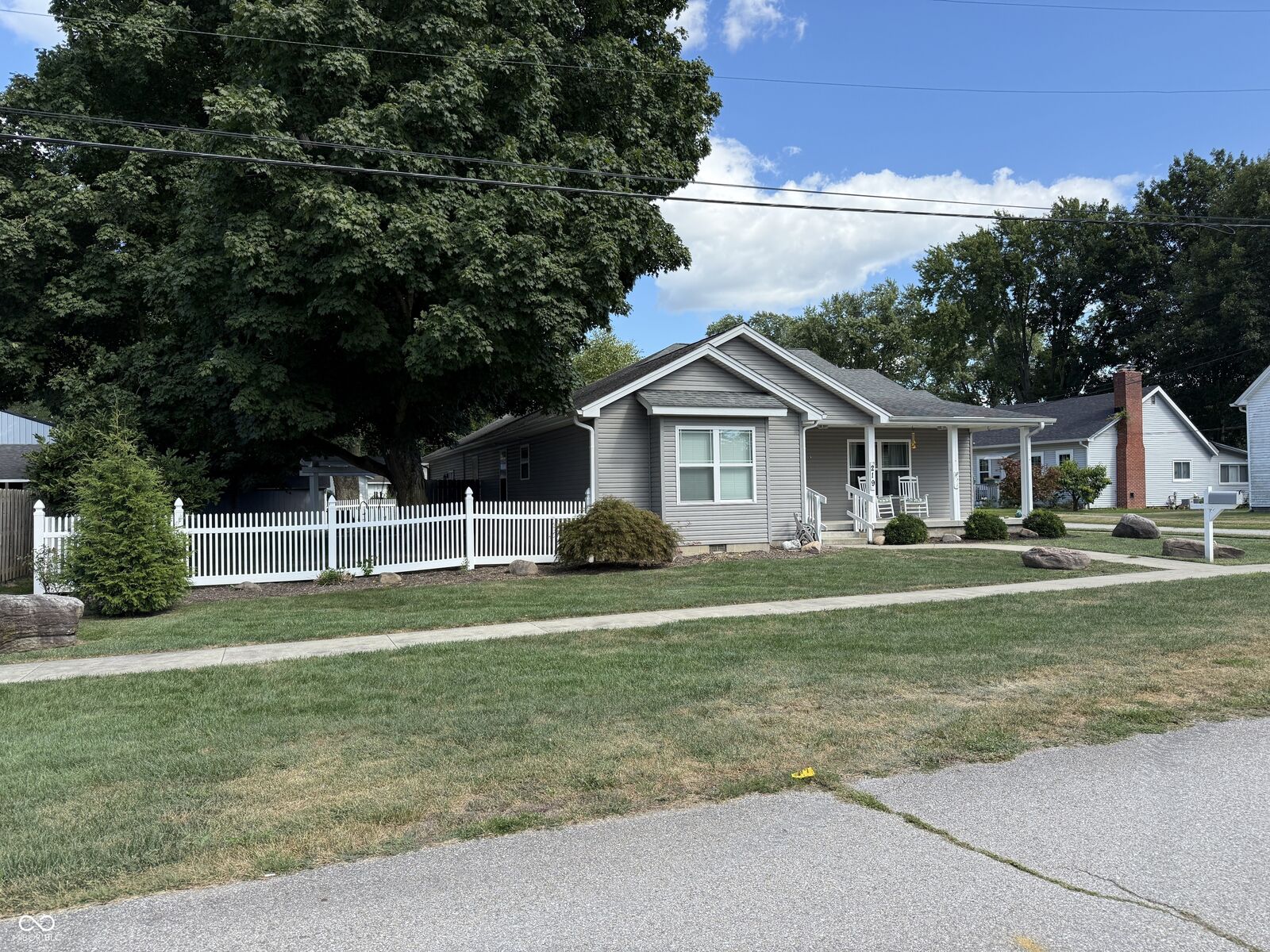 Property Photo: 219 S Vine Street IN 46071