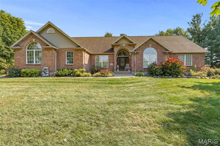 501 Hawthorne Drive  Farmington MO 63640 photo