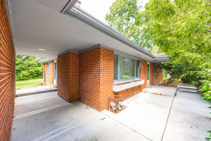 Property Photo:  3N424 Elm Court  IL 60185 