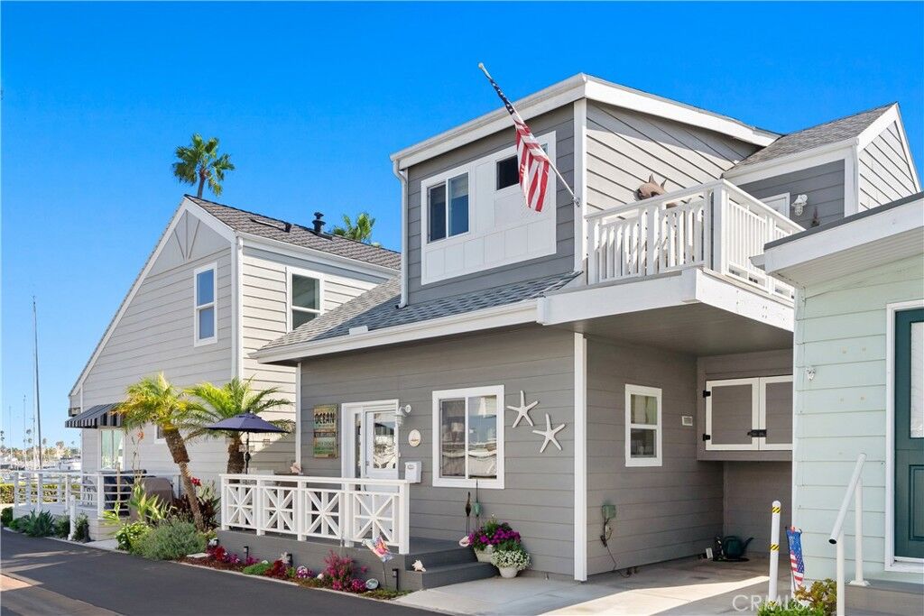Property Photo: 44 Cabrillo Street CA 92663