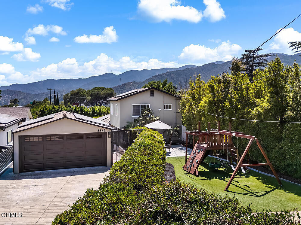 Property Photo: 3346 Altura Avenue CA 91214