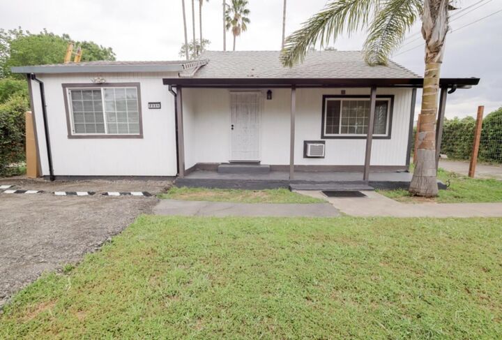Property Photo: 2331 Downar Way CA 95838
