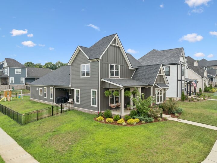 Property Photo: 131 Willow Bend Dr TN 37075