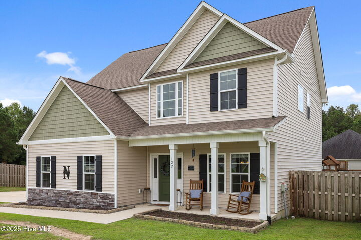 Property Photo: 122 Gillcrest Lane NC 28539