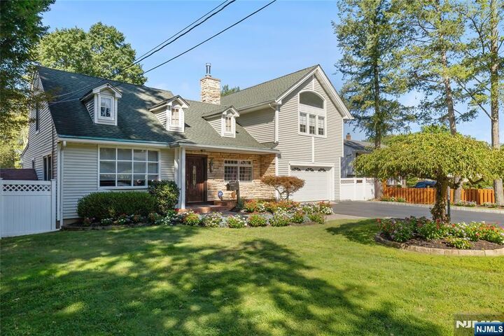 Property Photo: 195 Everdell Avenue NJ 07642