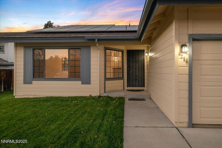 Property Photo: 1716 Canyon Terrace Drive NV 89436