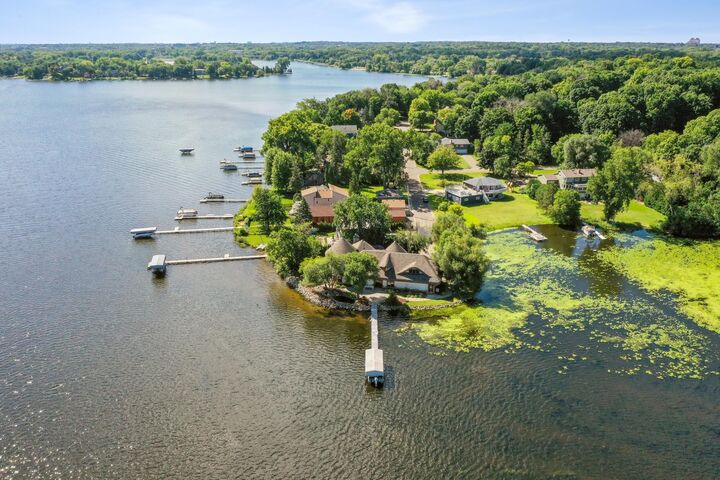 Property Photo: 2870 Evergreen Lane N MN 55441