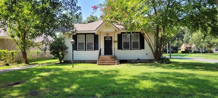 Property Photo: 902 Anniston Avenue LA 71105