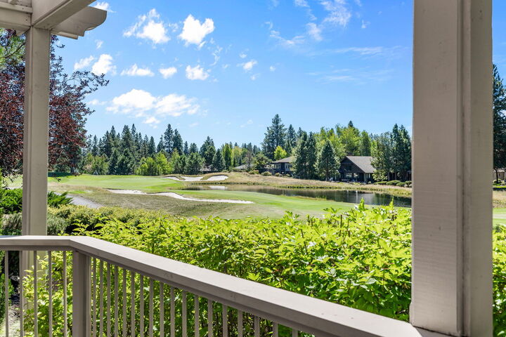 Property Photo: 19490 Green Lakes Loop OR 97702