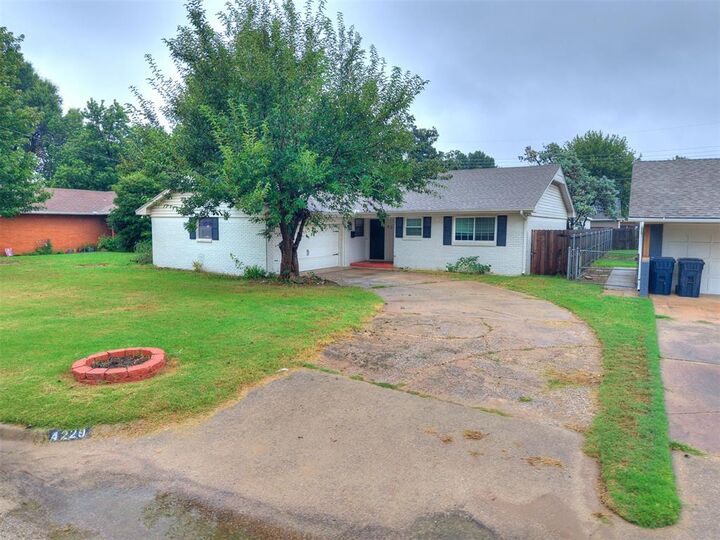 Property Photo: 4229 NW 56th Terrace OK 73112