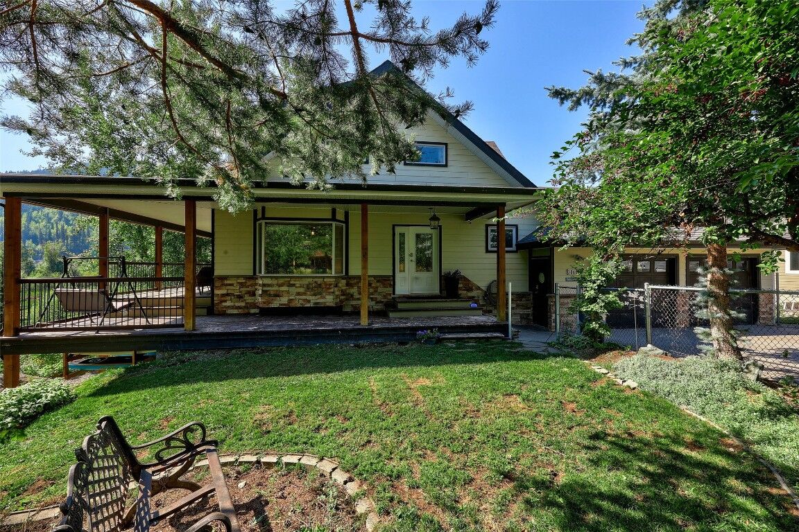 Property Photo:  3060 Maquinna Road  BC V0E 3E1 