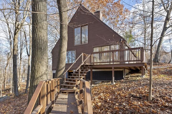 Property Photo:  871 Pleasant St  MA 01453 