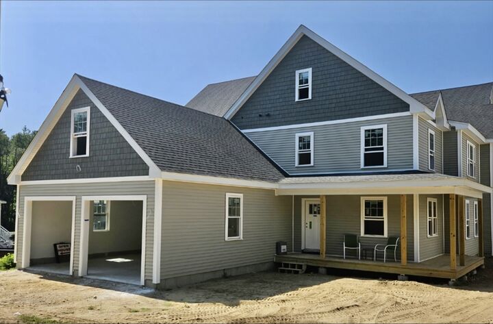 Property Photo:  92 Willow Street 3  MA 01720 