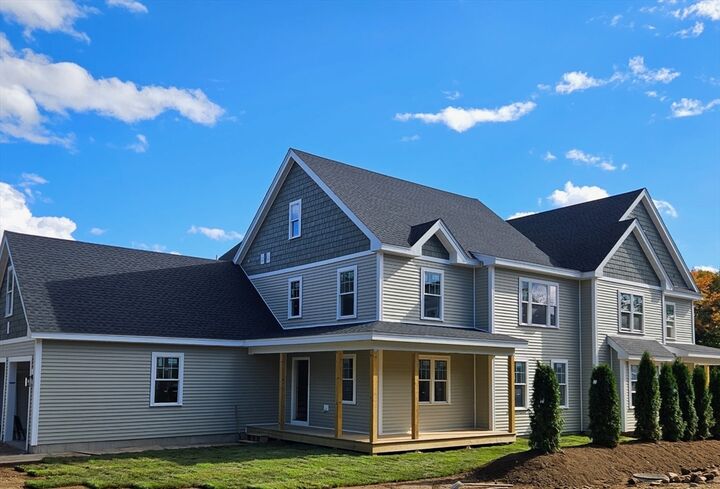 Property Photo:  92 Willow Street 3  MA 01720 