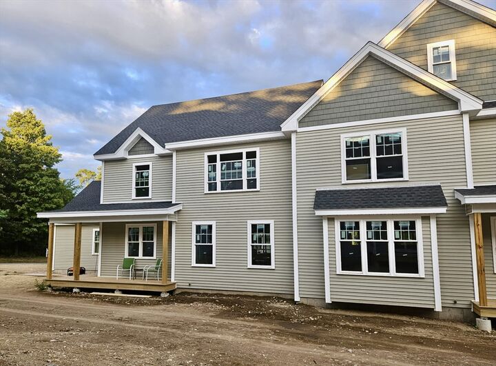 Property Photo:  92 Willow Street 3  MA 01720 