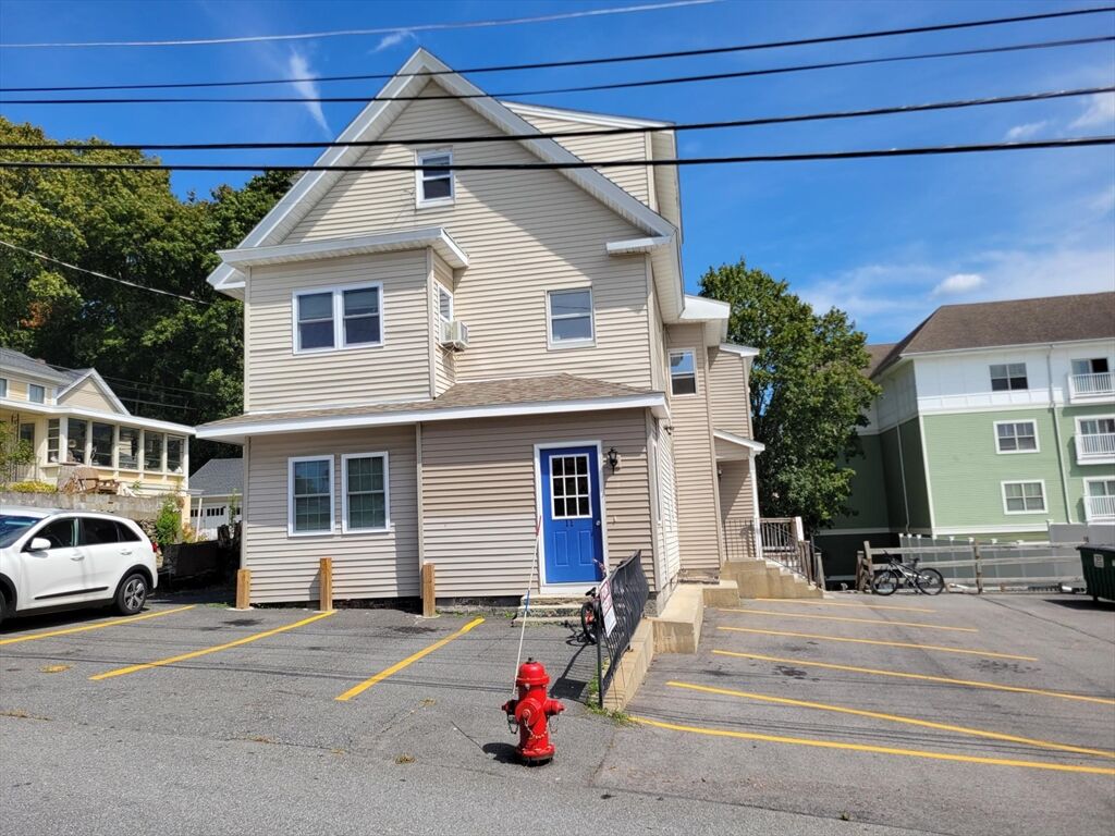 Property Photo: 11 High St 1 MA 01749