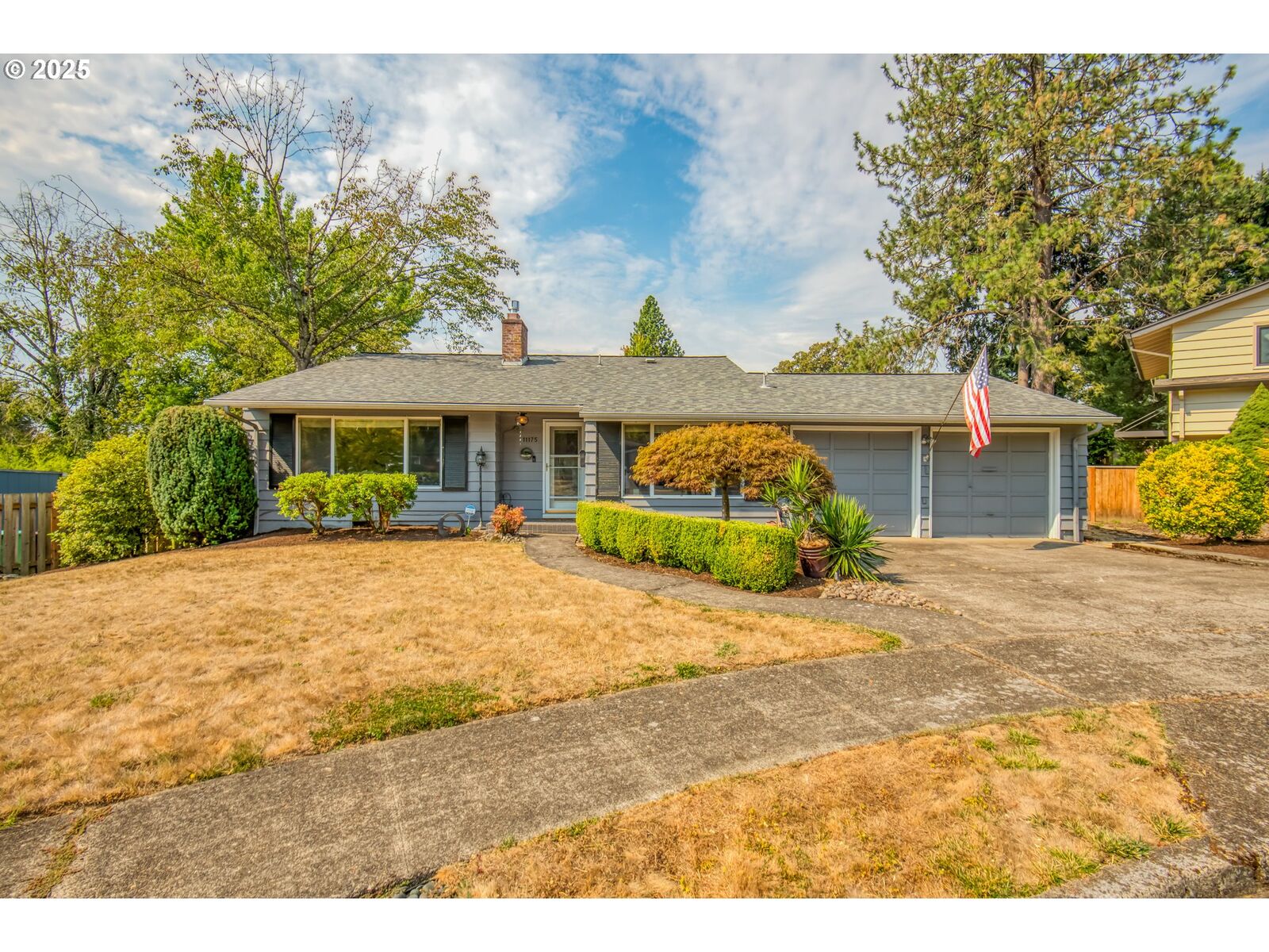 Property Photo: 11175 SW Fairfield St OR 97005