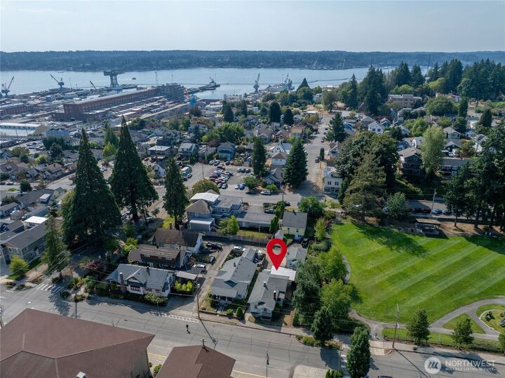 Property Photo:  1515  5th Street  WA 98337